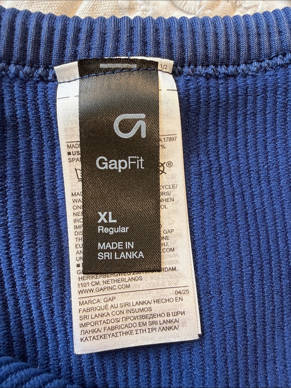 GAP Navy Ribbed Cropped Tank - Picture 2 of 6
